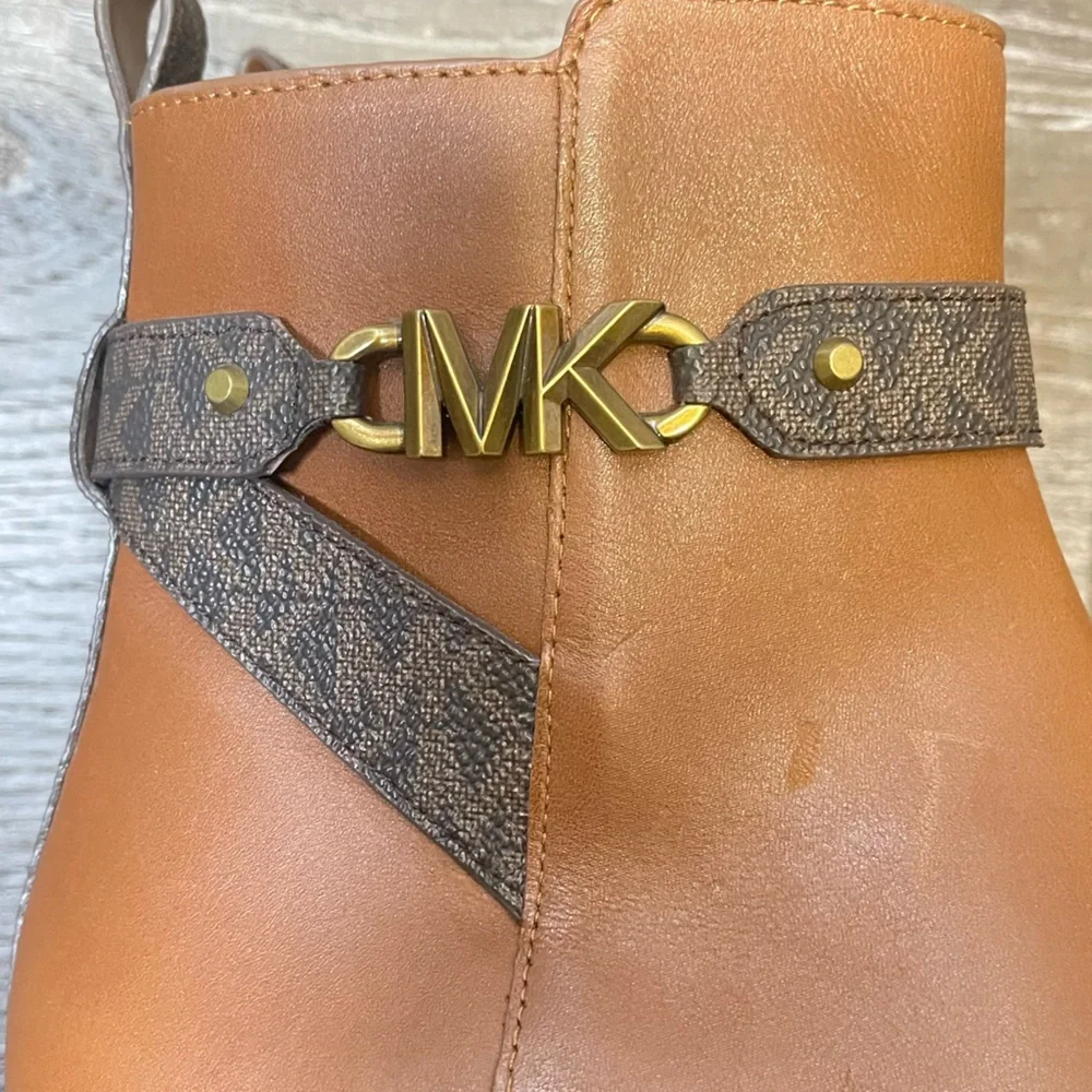 Michael Kors Women's Farrah Flat Brown‎ Ankle Booties Size 6.5